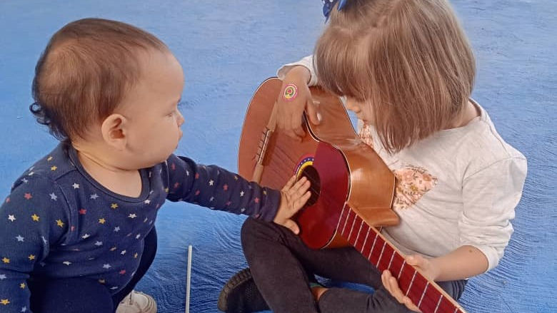 La interacción social en el preescolar: Construyendo habilidades sociales para un futuro brillante