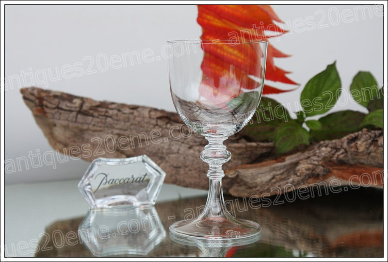 Antiques20ème, Verre à vin en cristal de Baccarat modèle Beauvais, Baccarat crystal wine glass