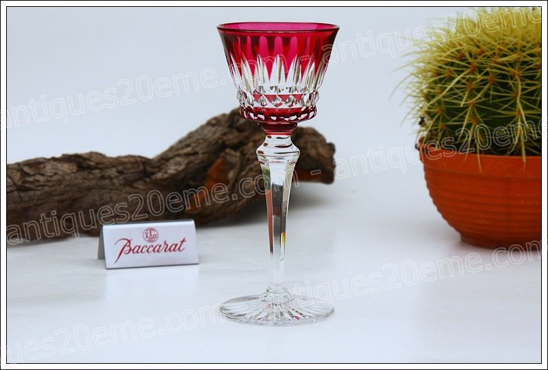 Antiques20ème, Verre à vin du Rhin en cristal de Baccarat modèle Buckingham, Baccarat crystal Roemer glass