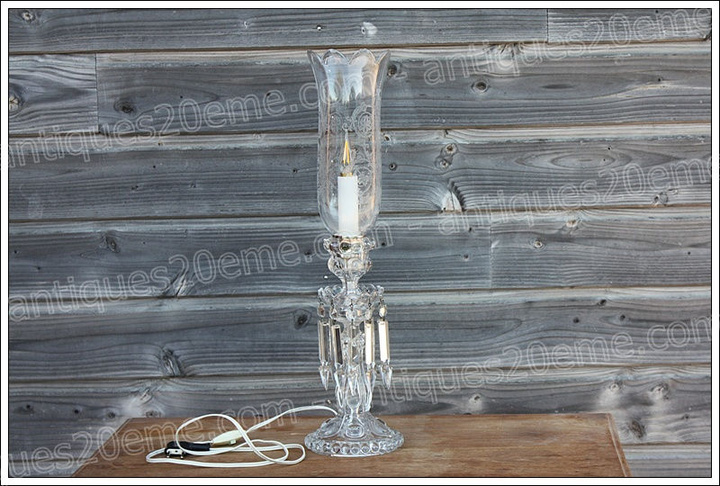 Antiques20ème, Flambeau lampe en cristal de Baccarat modèle Médaillon, Baccarat crystal torch lamp