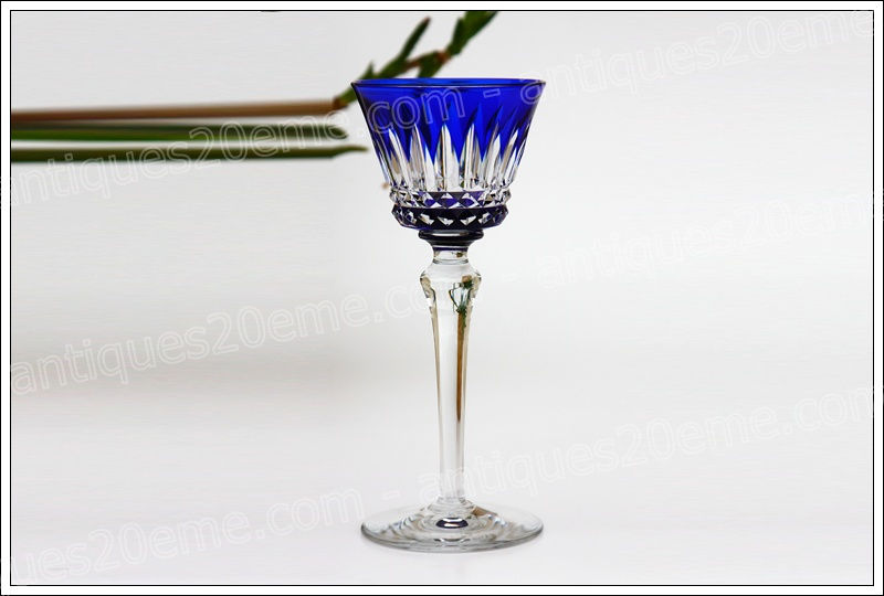 Antiques20ème, Verre à vin du Rhin en cristal du modèle Piccadilly, Baccarat crystal Roemer glass