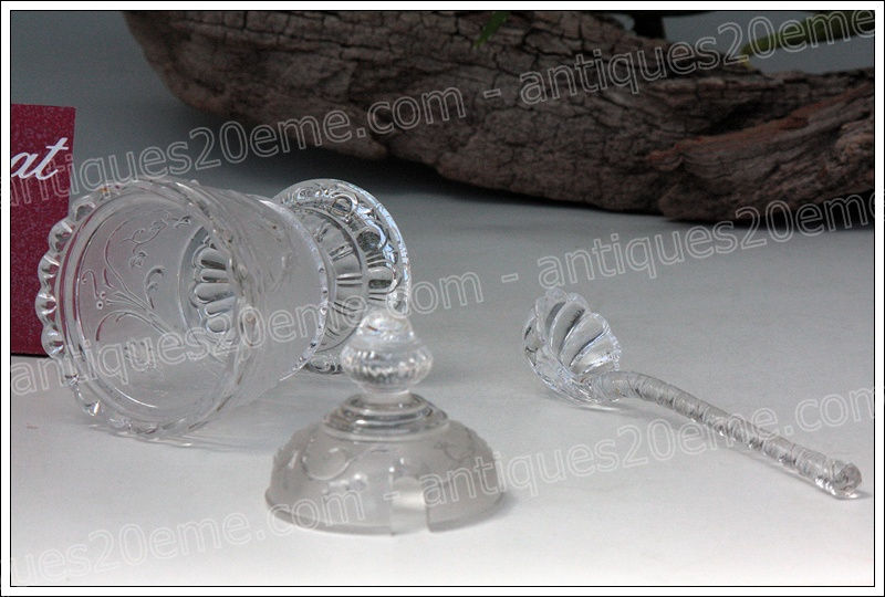 Antiques20ème, Moutardier en cristal de Baccarat modèle Renaissance, Baccarat crystal mustard pot