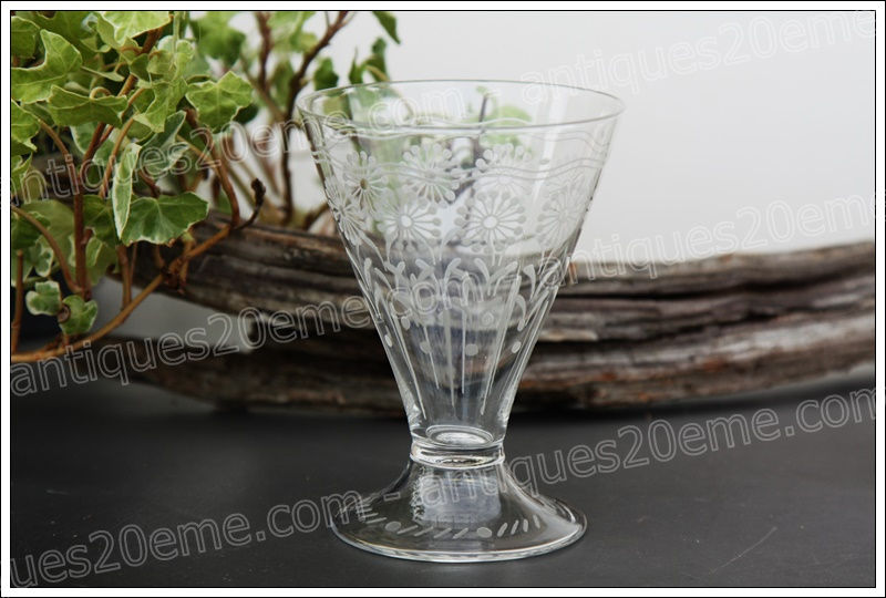Verre à vin cristal de Baccarat modèle 11965, Baccarat 11965 crystal wine glass