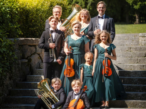 Festlig konsert med Familjen Hellgren!