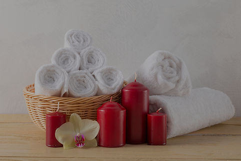 towels-roll-with-flower-2023-11-27-05-21-57-utc_edited.jpg