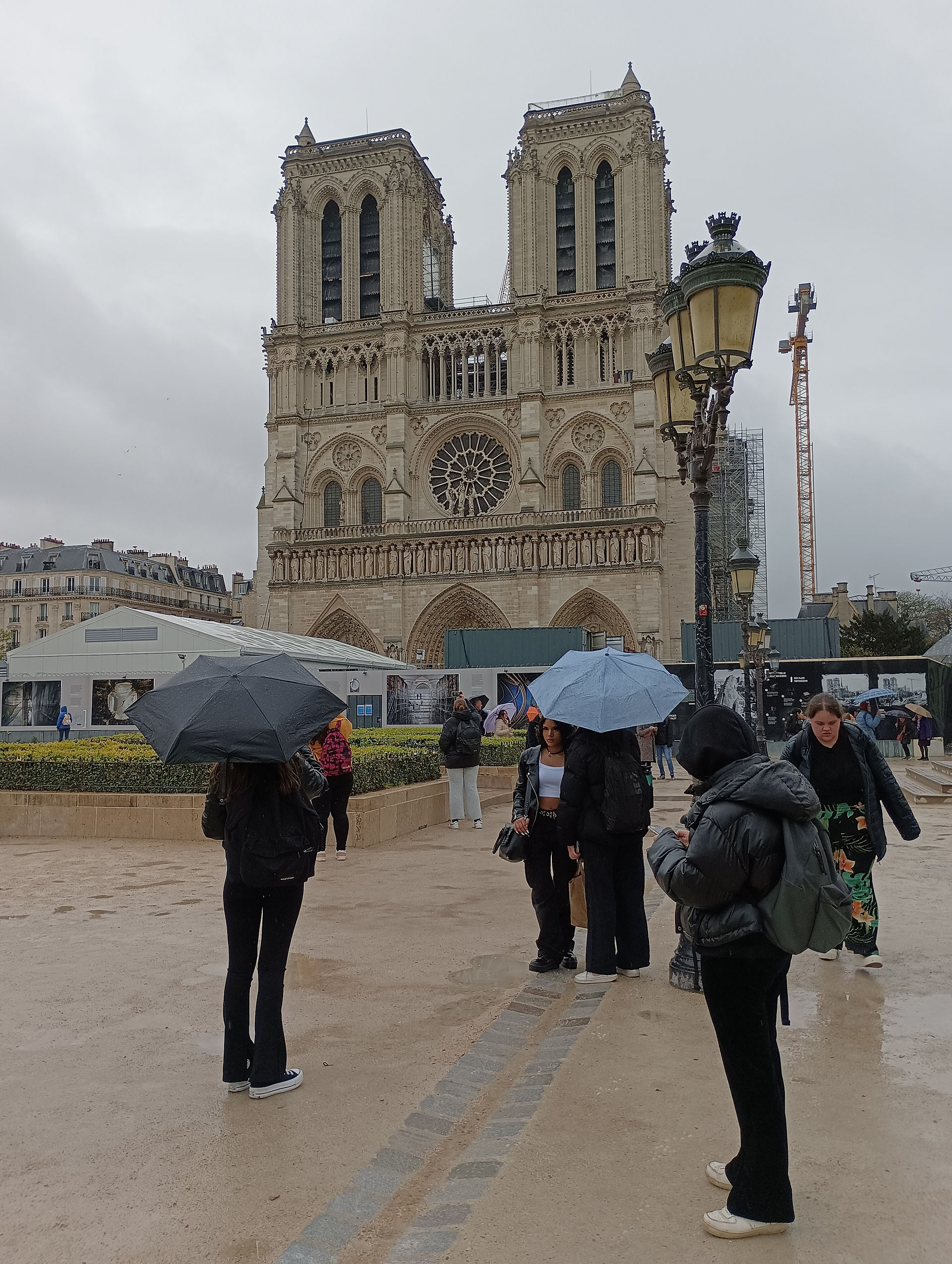 Les 2nde ABIL devant la Cathédrale Notre-Dame