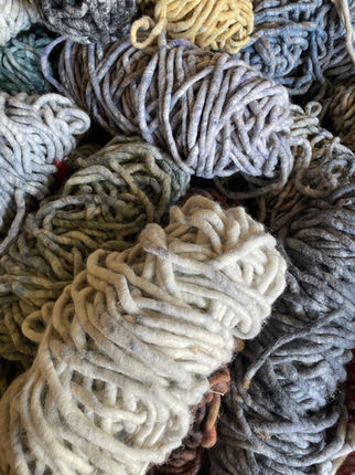 tapis-laine-feutree.jpeg