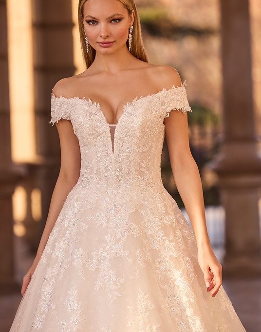 Veni-Infantino_Wedding_Dresses_At_June_Brides_Glasgow_Style_Aleena_63329.