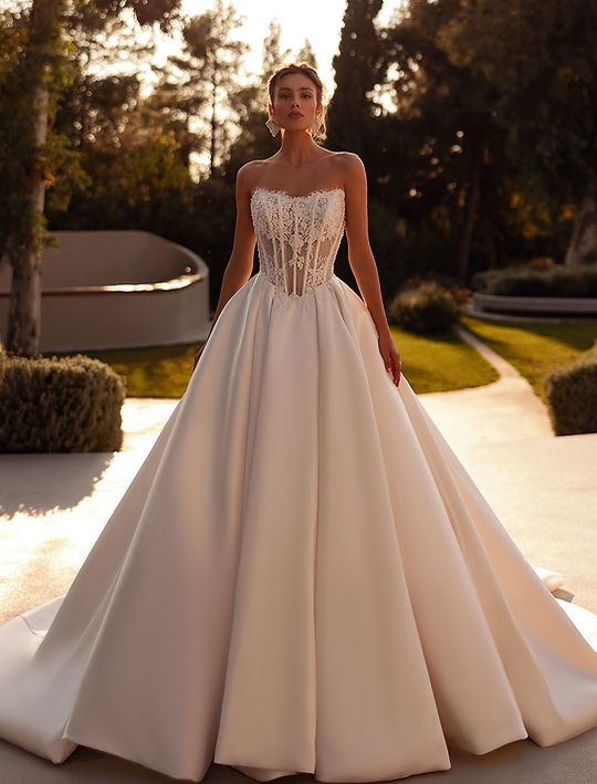 Demetrios_Wedding_Dresses_At_June_Brides_Glasgow_Style_Demetrios_1518.