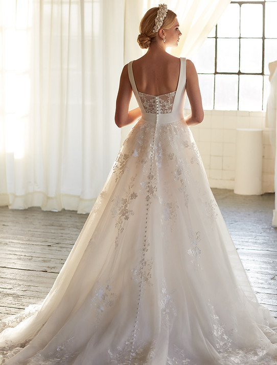 Ellis-Bridals_Wedding_Dresses_At_June_Brides_Glasgow_Style_Bree-11886.