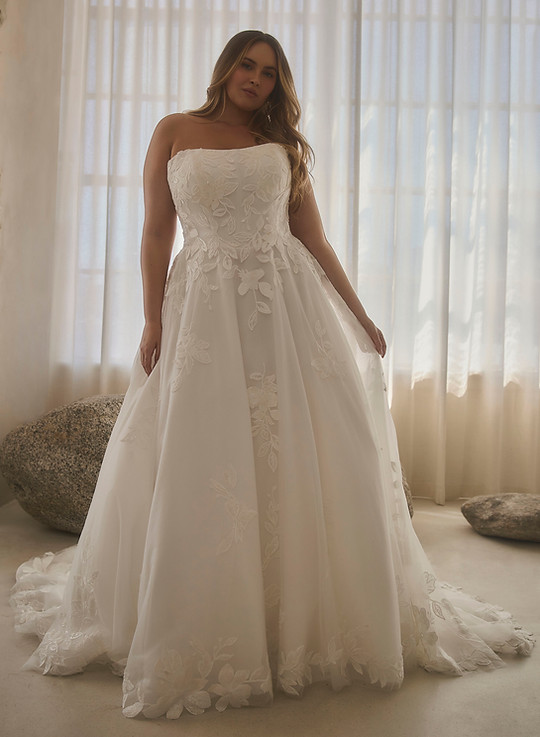 Casablanca-Bridal_Wedding_Dresses_At_June_Brides_Glasgow_Style_Elsbeth_2627.