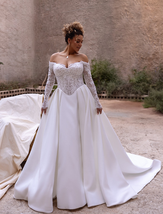 Demetrios_Wedding_Dresses_At_June_Brides_Glasgow_Style_Demetrios_Florianna_FL003.