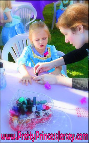Nail painting by PrettyPrincessJersey, glam party, make-over party, mini-manicures