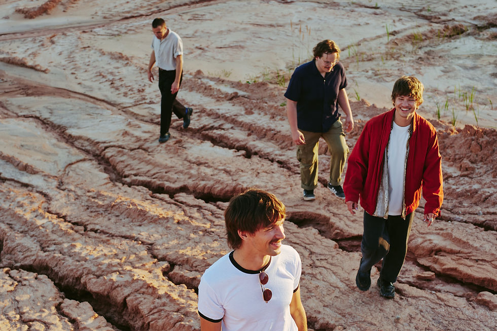 CARNIVAL YOUTH  Koncertpieredze