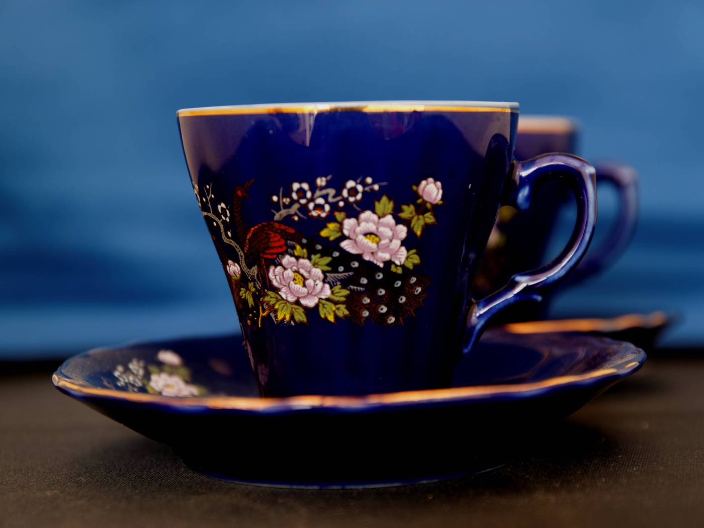 TWO FOR TEA by Ray Mengham.jpg