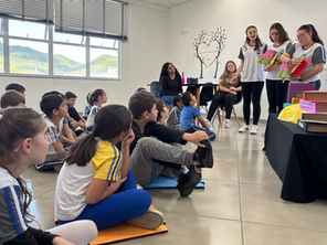 PROJETO DE CONTAÇÃO DE HISTÓRIAS UNE CRIATIVIDADE, LEITURA E PROTAGONISMO ESTUDANTIL NA ESCOLA ELVIRA