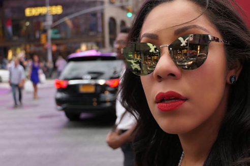 Rouge à lèvres Mac: Lady danger, ce mon préféré de cette été, ça va aussi trés bien avec les peaux m