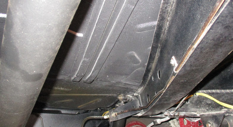 1941 Packard 160 Undercarriage