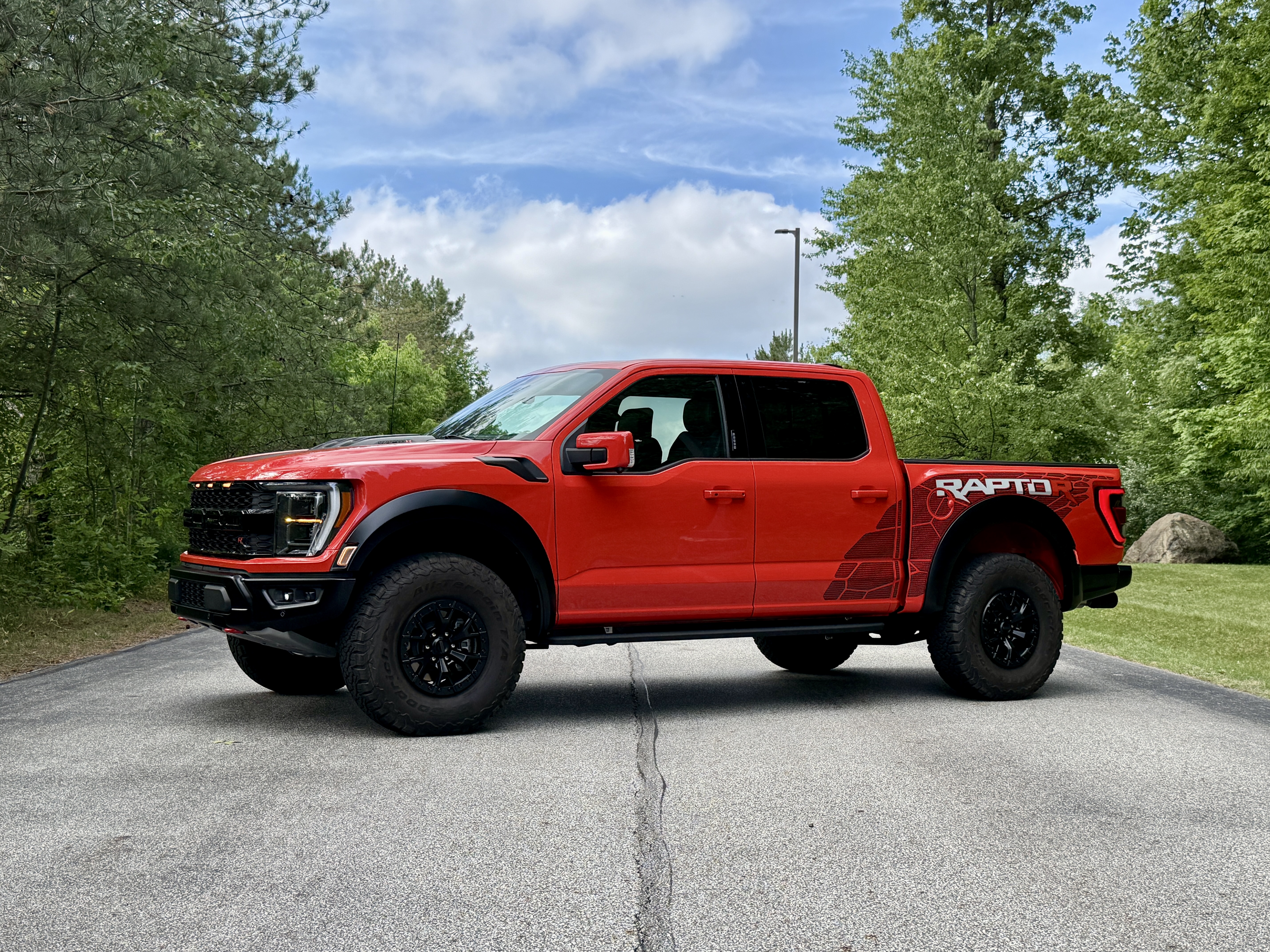 2023 Ford F-150 Raptor - Photo 3