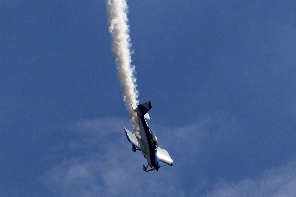 airplane in freefall