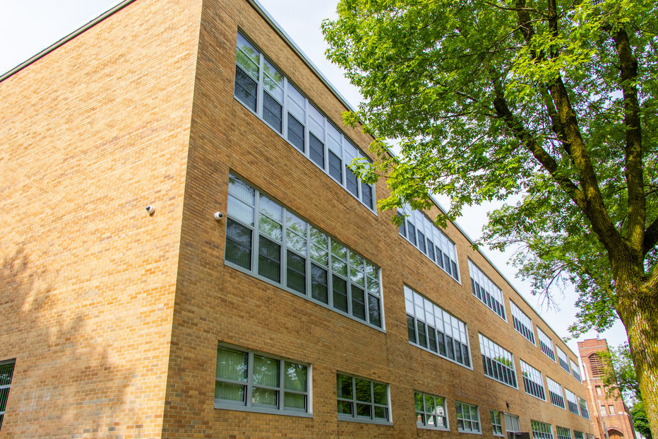 historic-window-replacement-edison-school-apartments-milwaukee-wisconsin