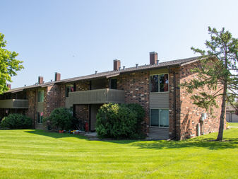 American-Colony-Apartments-Greenfield-Wisconsin