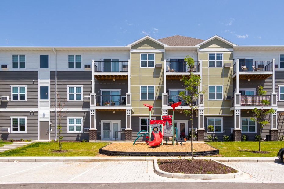 new-construction-window-installation-apartments-taylorpointe-mcfarland-wisconsin