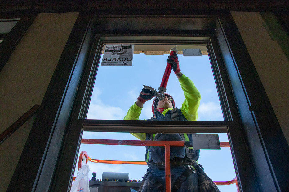 historic-restoration-replacement-window-installer-Caulking-mlk-library-wisconsin