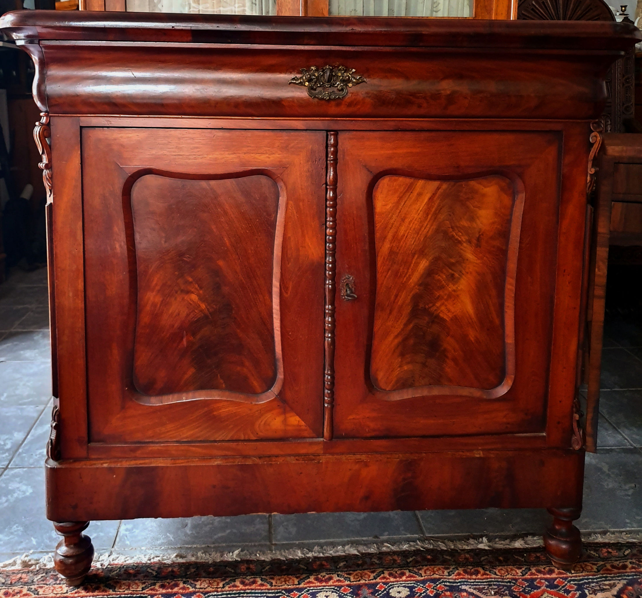 Biedermeier Anrichte Mahagonie