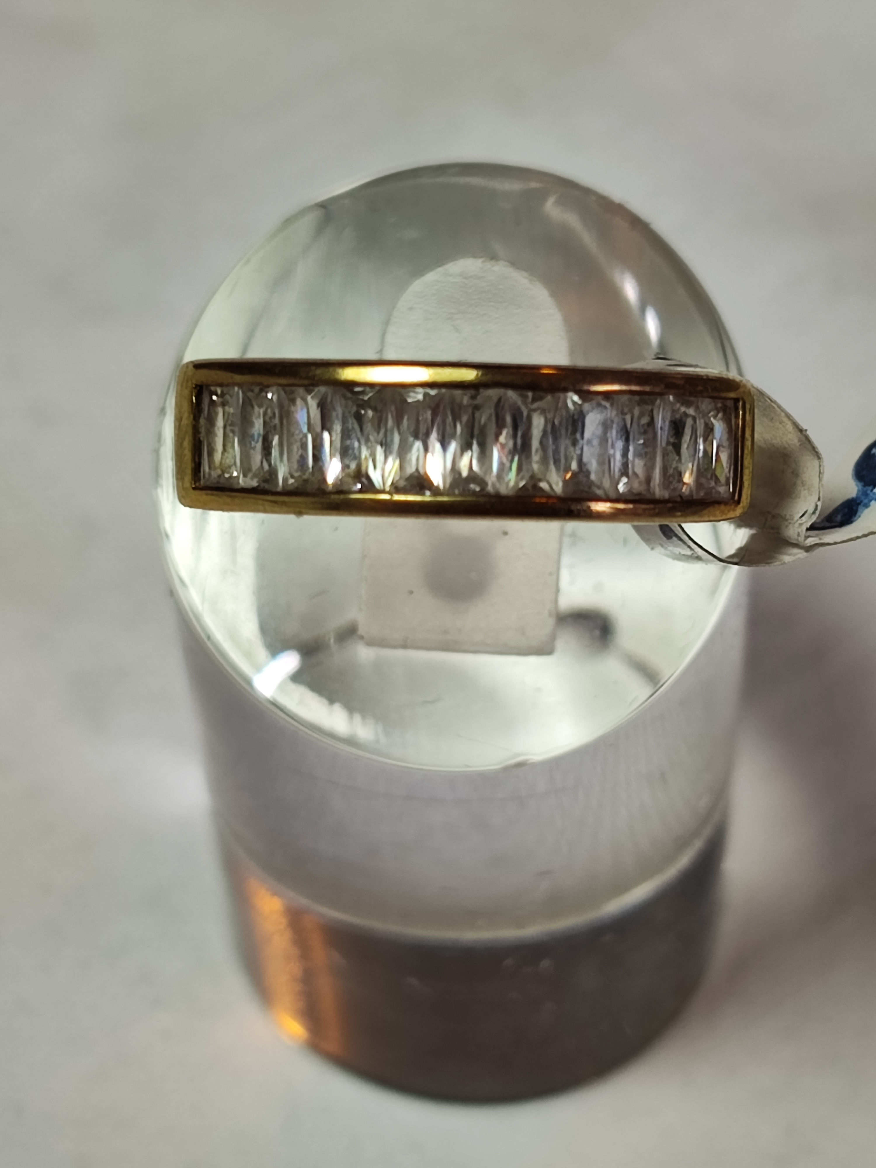 Damenring 333 Zirkonia RG 56 / 3,4 Gr.