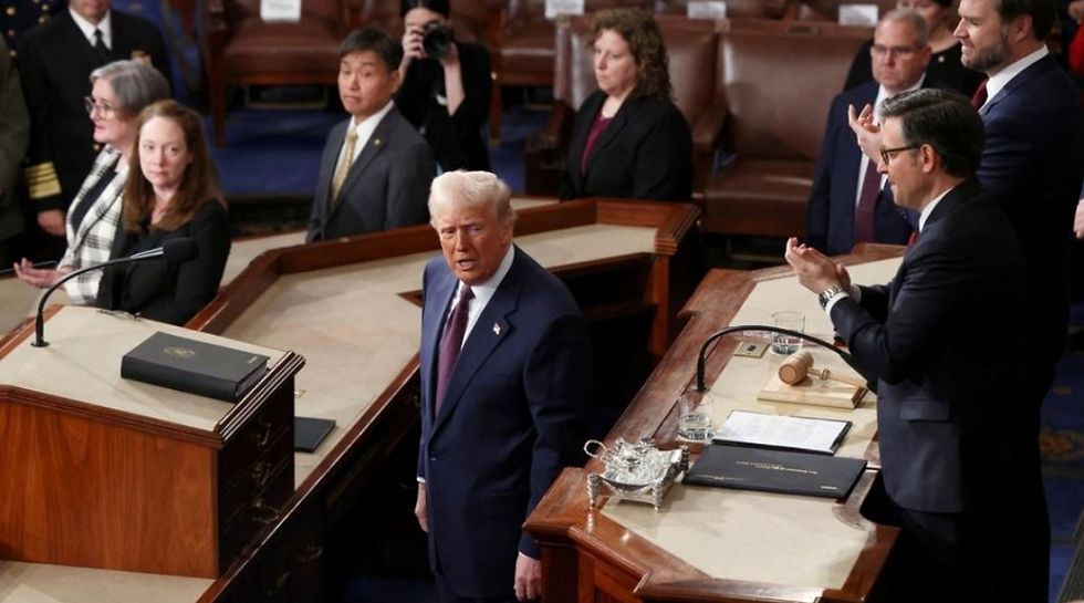 Trump delays car tariffs on Canada and Mexico for one month