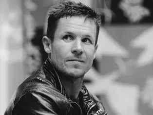 Felix Baumgartner stirbt nach Herzstillstand während Gleitschirm-Flug