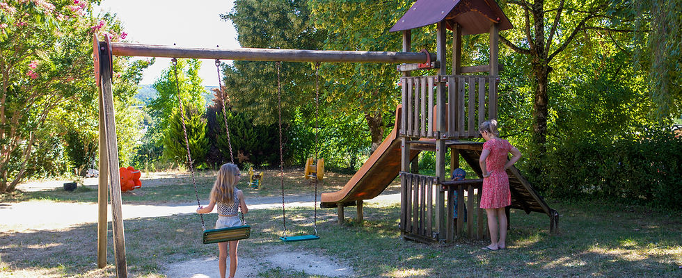 aire_de_jeux_camping_a_la_ferme_la_roussie_sarlat (33).jpg