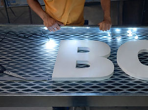 cartel ypf boxes_edited.jpg