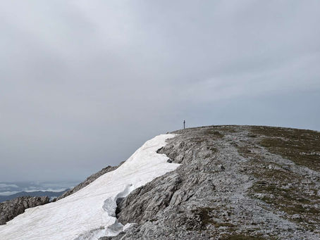Durch den Schnee musst du gehn!