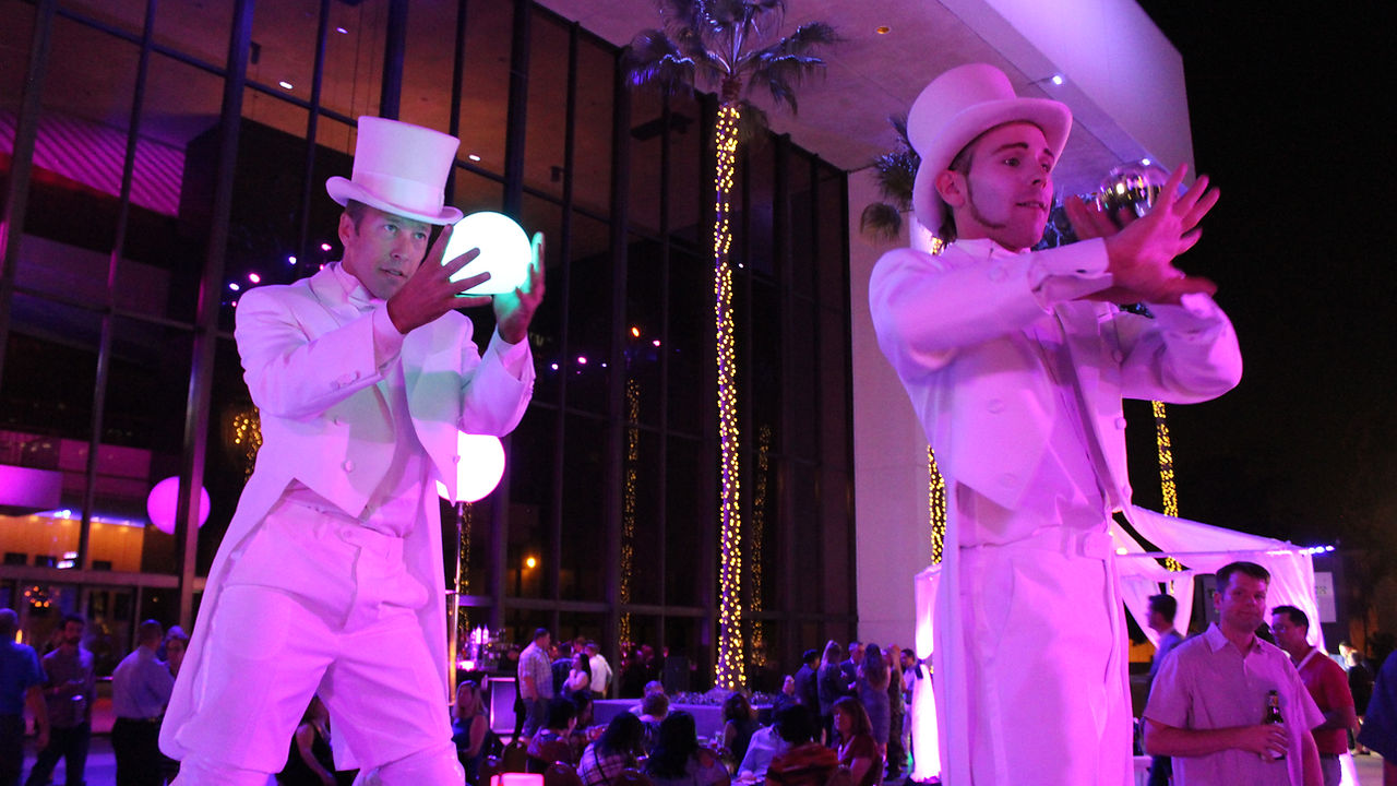 Wedding entertainment/event magician doing magic cirque mirage entertainment