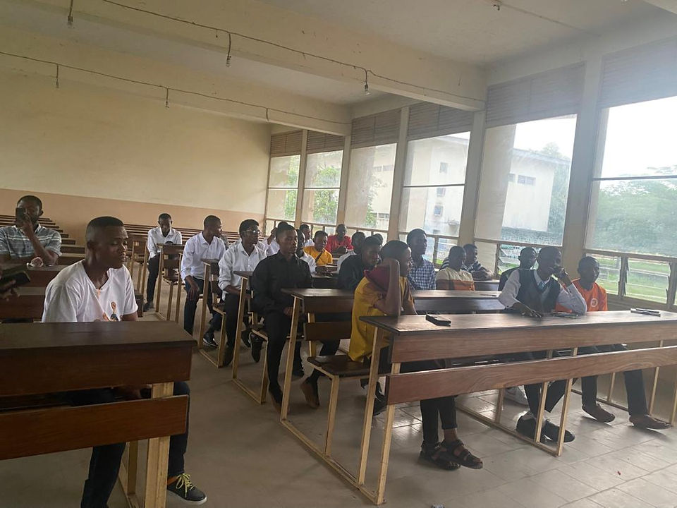 Première réunion du comité de pilotage de l’ASBL Katambayi Tshiminyi Association à Kisangani pour planifier les activités à venir.