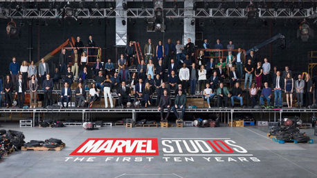 Marvel Studios faz dez anos no cinema: Confira a foto do elenco e produção