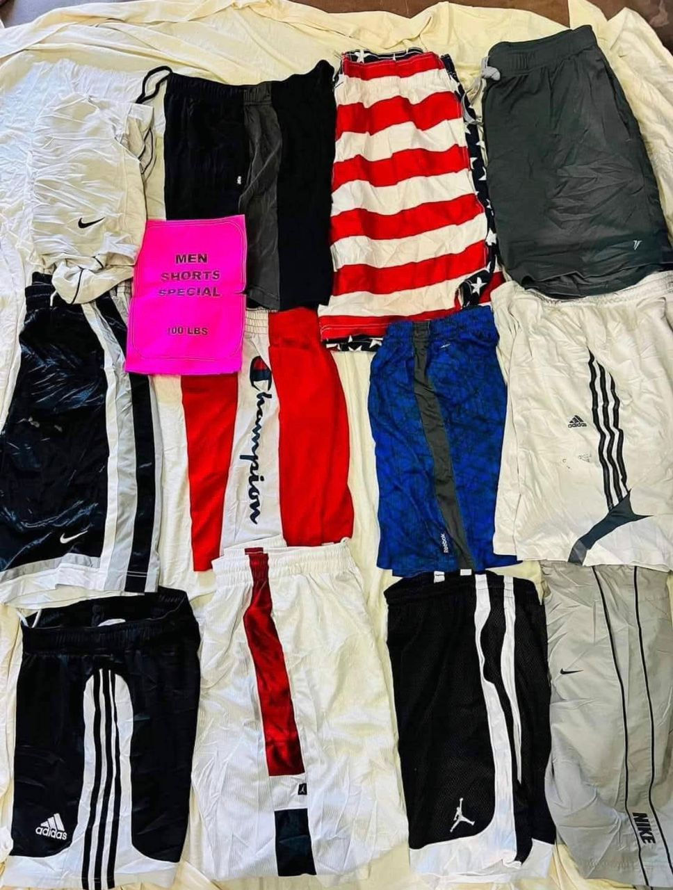 Thumbnail: Grade A men's shorts Specials 45kg
