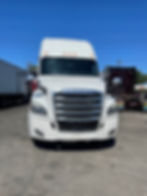 18 White Cas 636 3.JPG