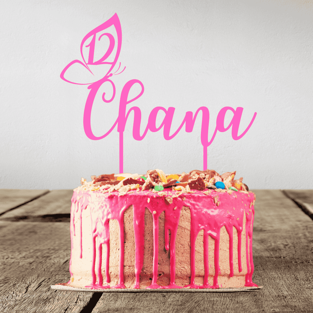 Individueller pinker Tortentopper mit Wunschname Chana und Schmetterling für Bat Mizwa Kuchen