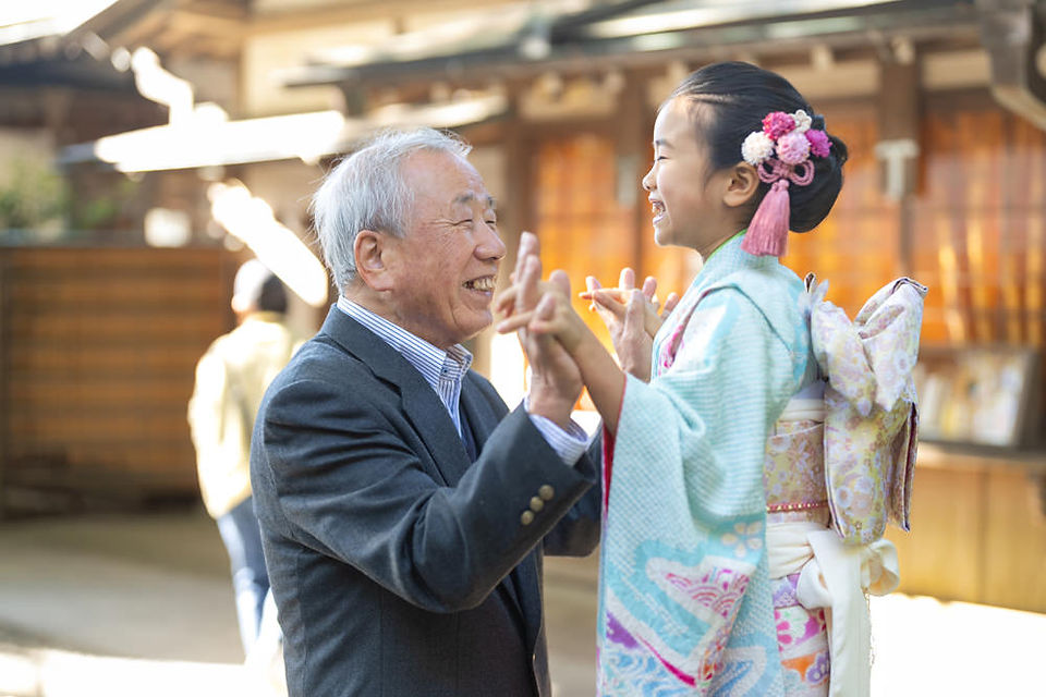 おじちゃんと二人で家族写真