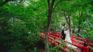 椿山荘 - 新緑が広がる日本庭園での結婚式