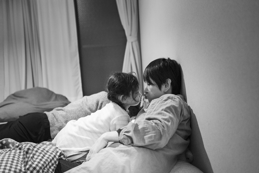 ママにお休み　ご自宅でのドキュメンタリー的家族写真