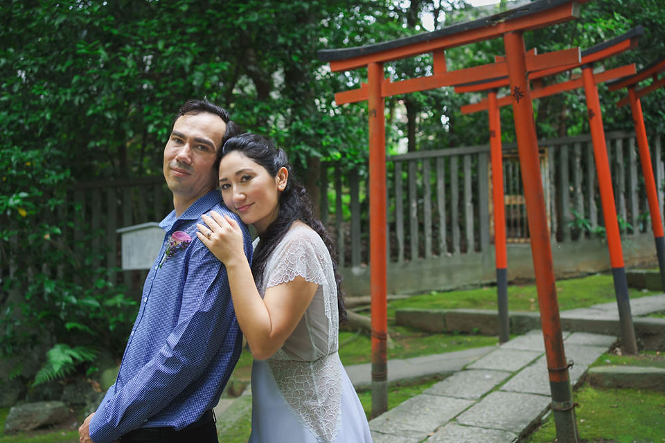wedding photo at shrine in Tokyo