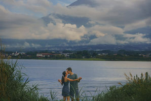 Mt. Fuji Proposal Photoshoot – A Rainy Day, a Perfect Ending