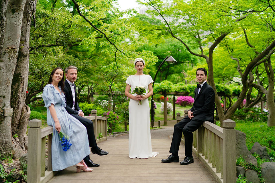 elopement wedding at a park in the middle of Tokyo