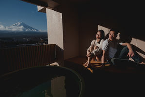 engagement photo session in Kawaguchiko