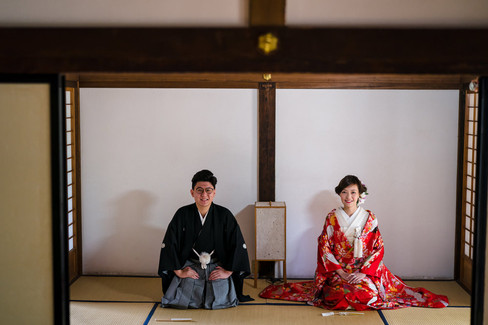 Traditional seated wedding portrait in kimono inside Honmaru Goten, Kawagoe