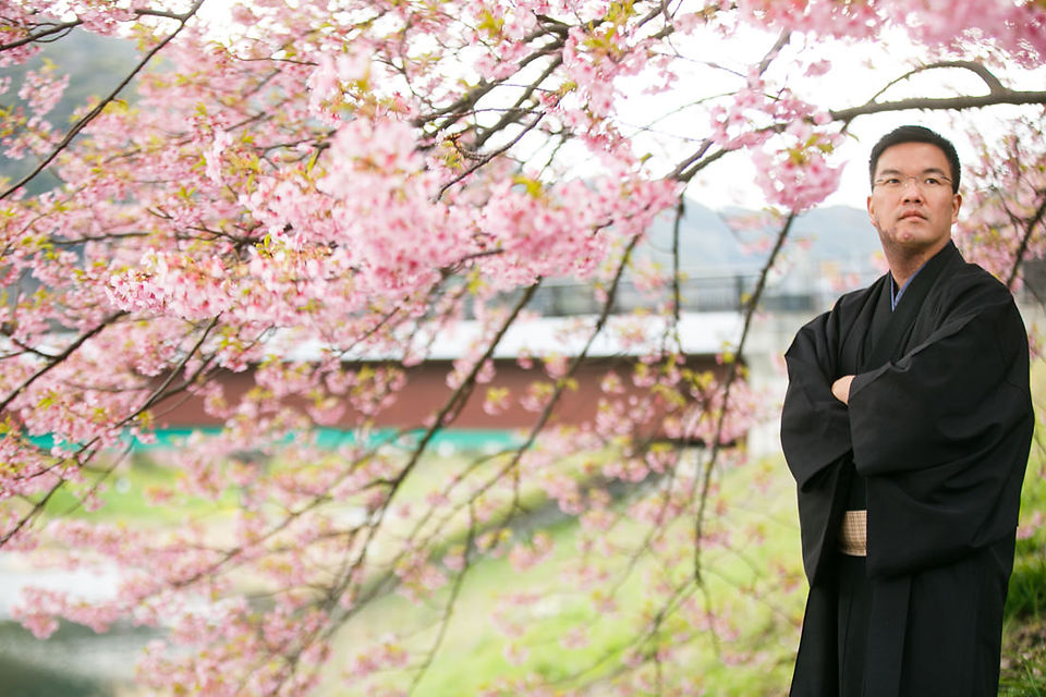 engagement photo session with kawazu sakura